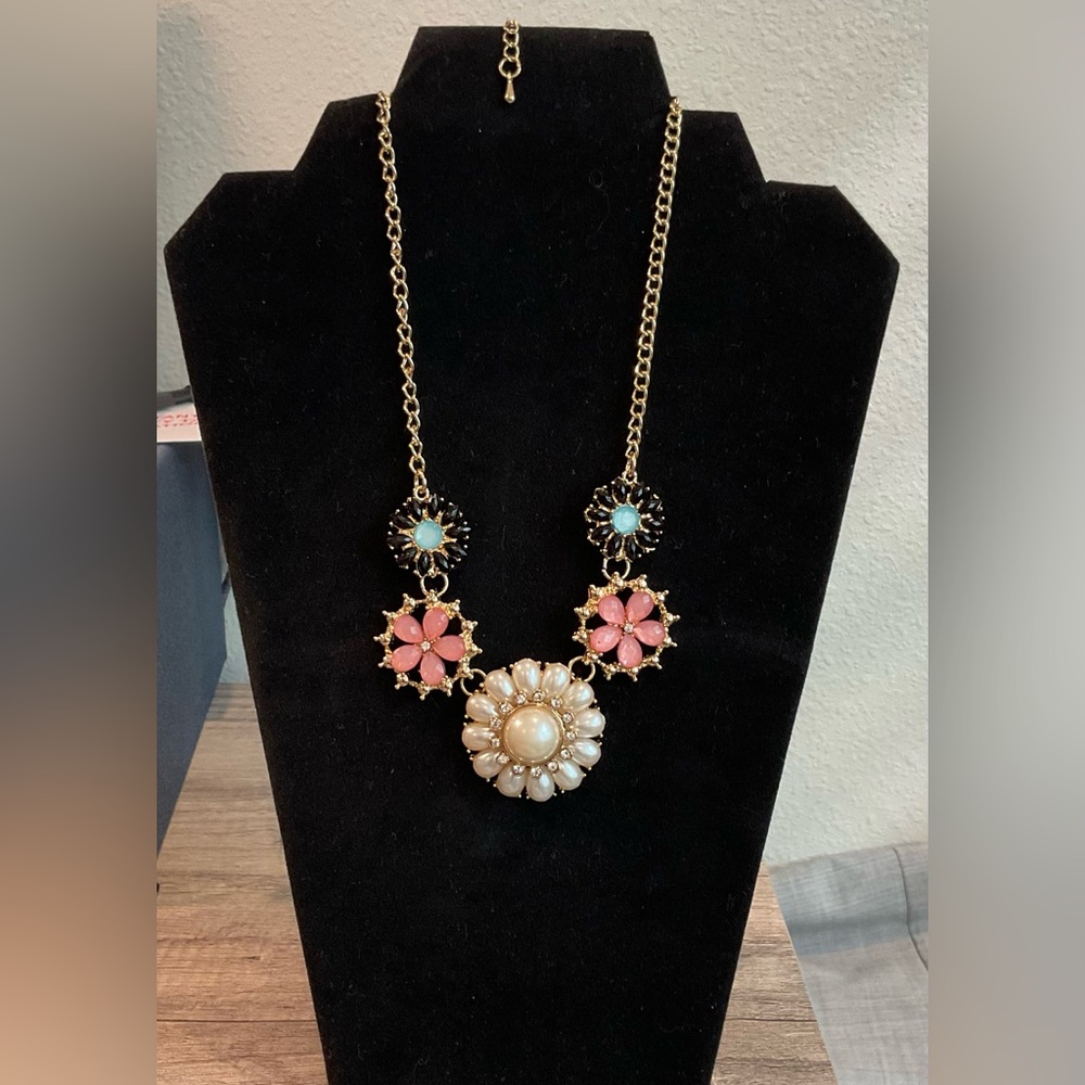 Gold Tone Floral Cluster Statement Necklace Faux Pearl Pink Turquoise Flowers